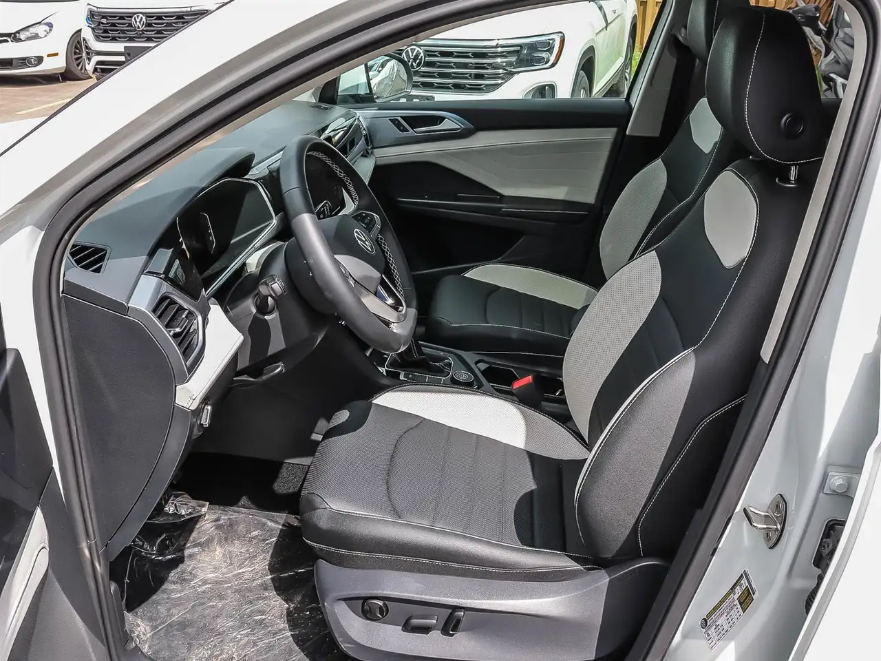 Volkswagen Taos снимка Volkswagen Taos
