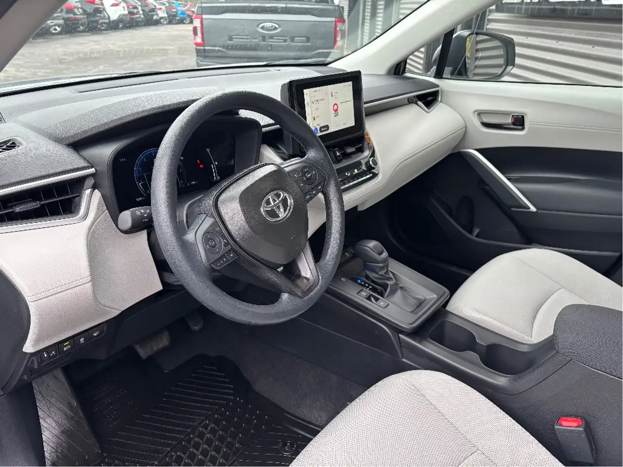 Toyota Corolla Cross снимка Toyota Corolla Cross