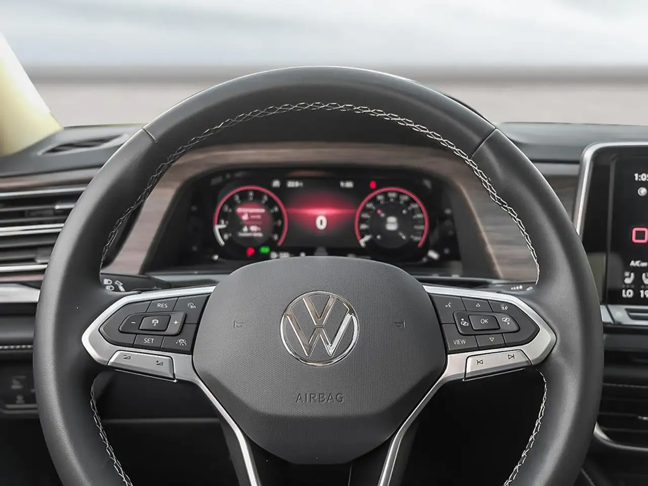 Volkswagen Atlas photo Volkswagen Atlas