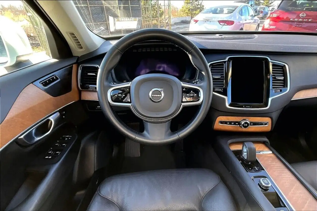 Volvo XC90 снимка Volvo XC90
