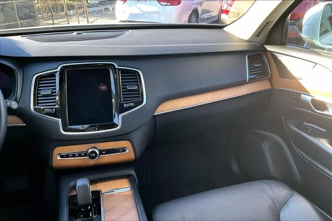 Volvo XC90 снимка Volvo XC90