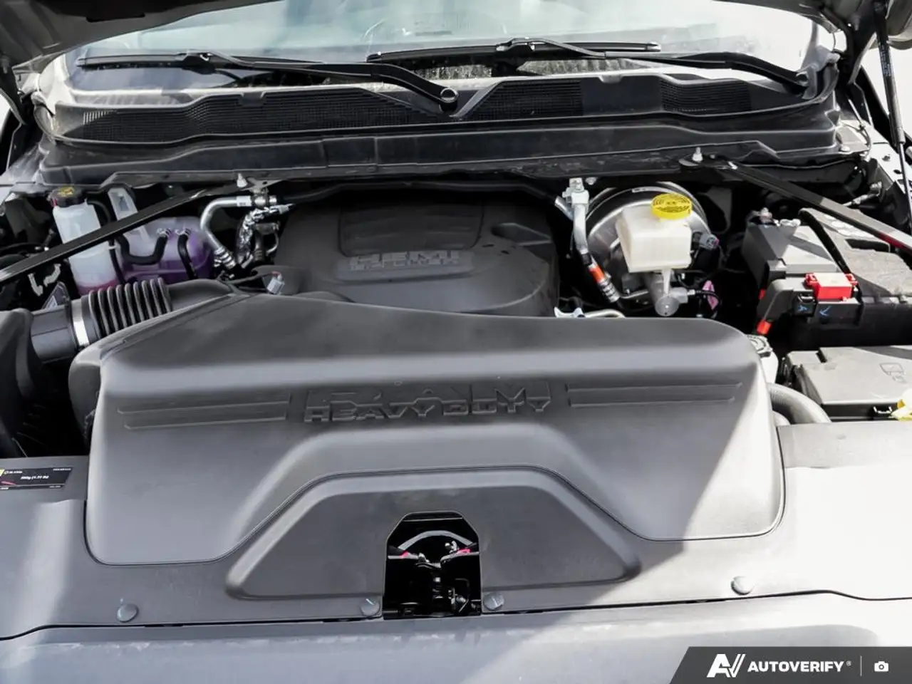 RAM 2500 снимка RAM 2500