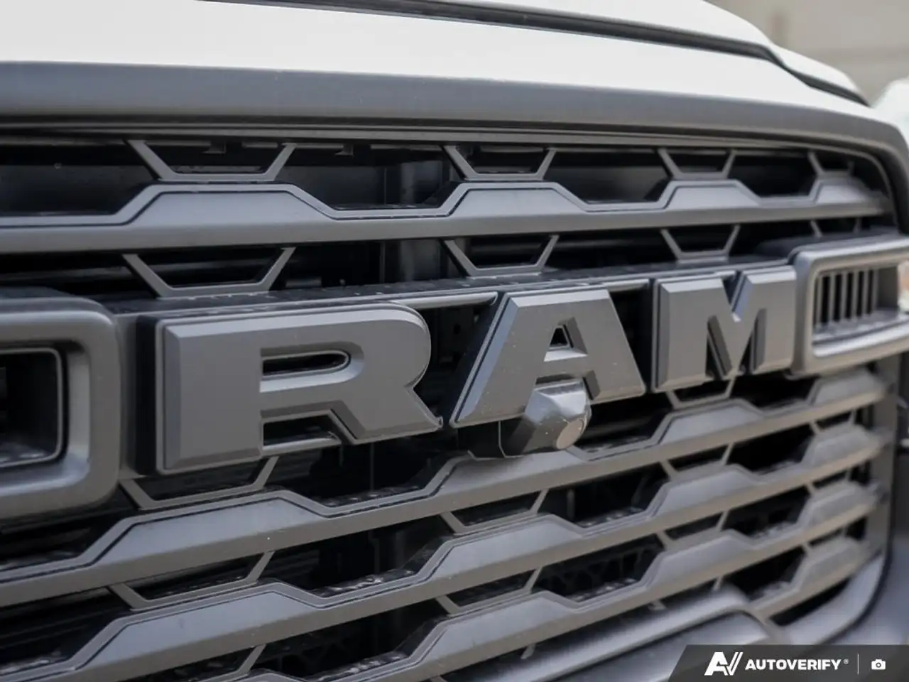 RAM 2500 снимка RAM 2500