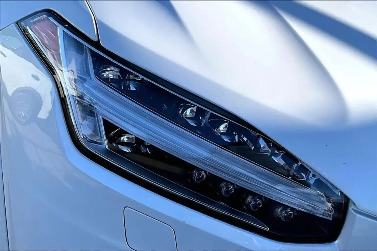 Volvo XC90 снимка Volvo XC90