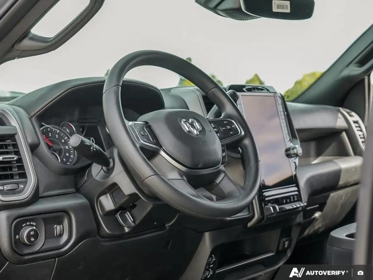 RAM 2500 снимка RAM 2500