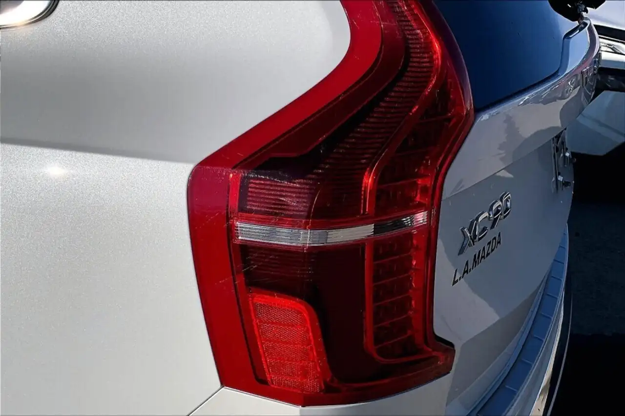 Volvo XC90 снимка Volvo XC90