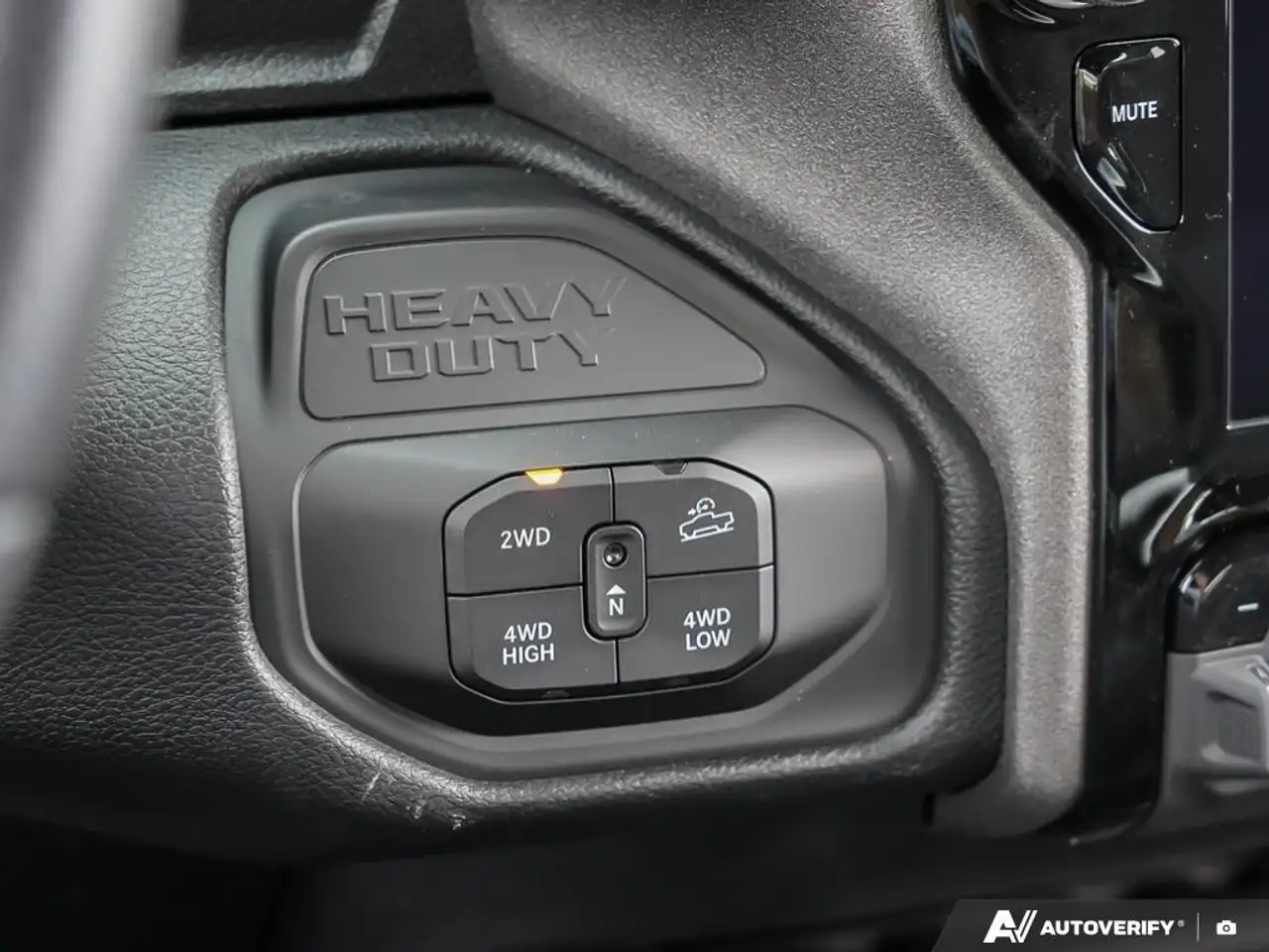 RAM 2500 снимка RAM 2500
