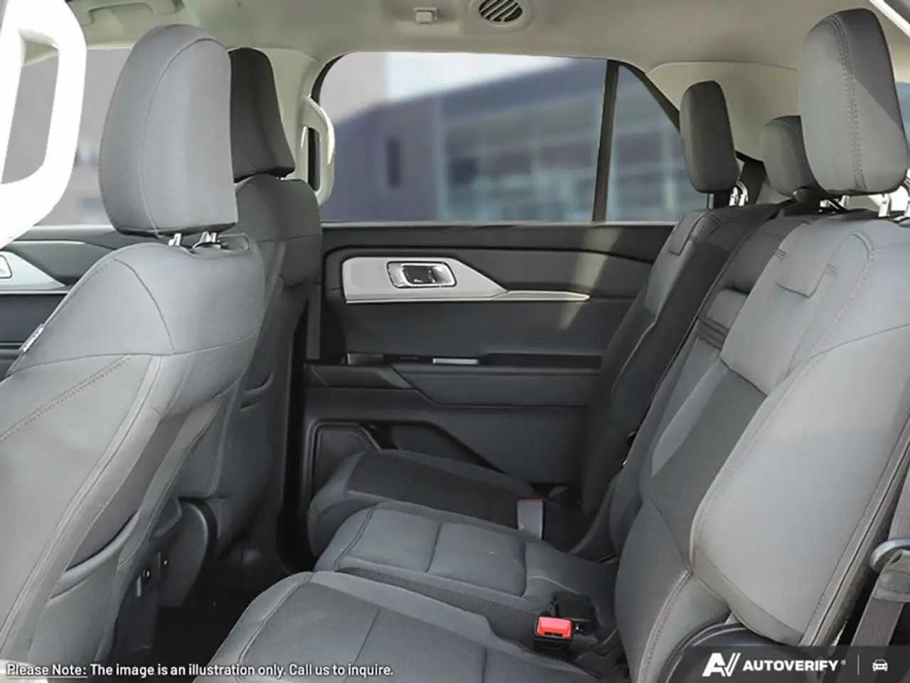 Ford Explorer photo Ford Explorer