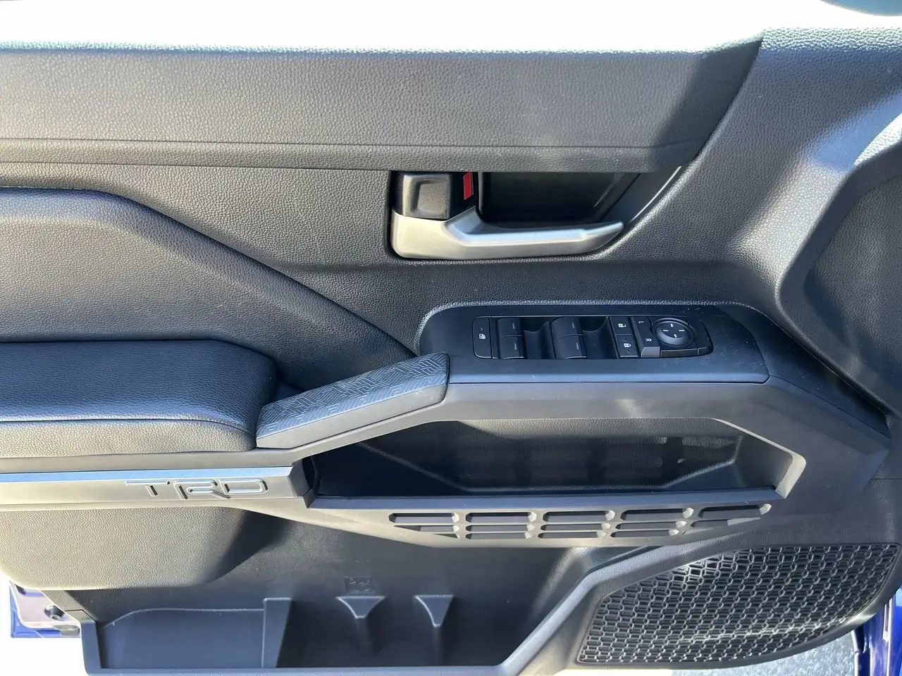 Toyota Tacoma снимка Toyota Tacoma