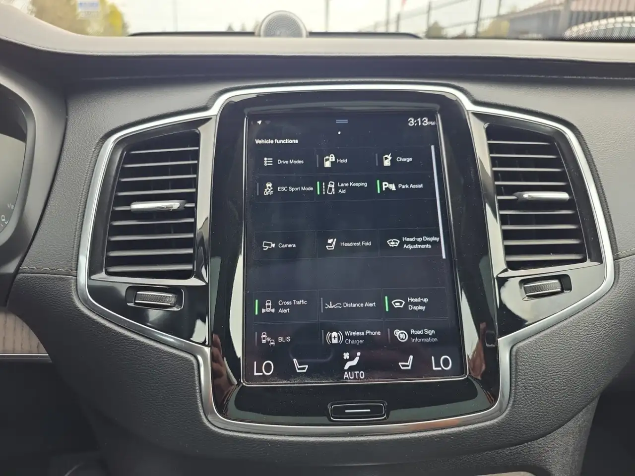 Volvo XC90 photo Volvo XC90