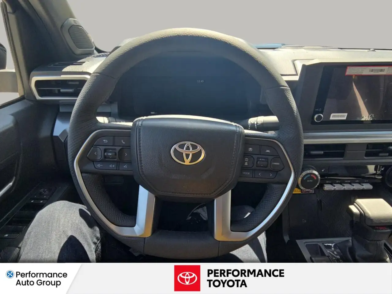 Toyota Tacoma снимка Toyota Tacoma