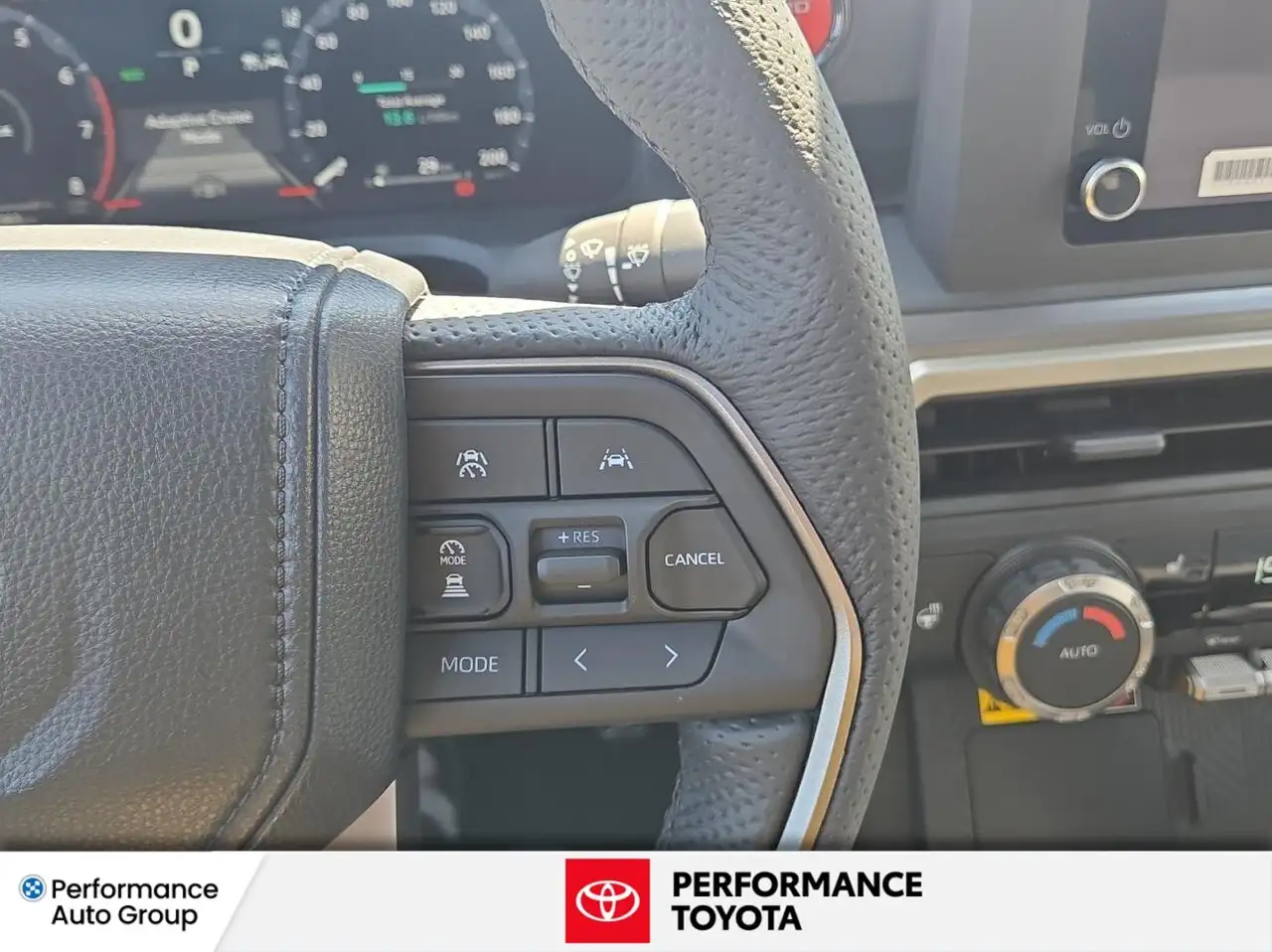Toyota Tacoma снимка Toyota Tacoma