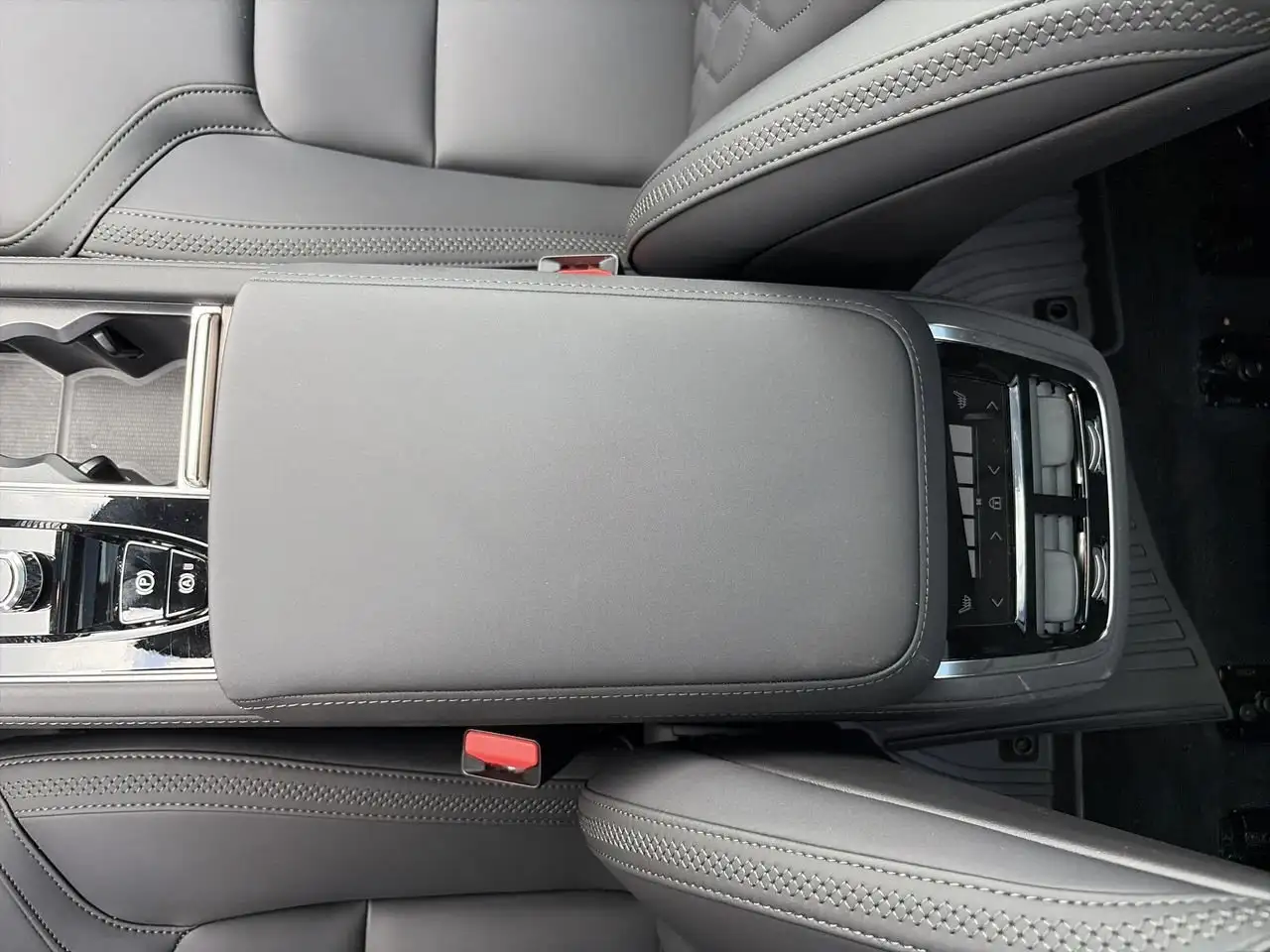 Volvo XC90 photo Volvo XC90