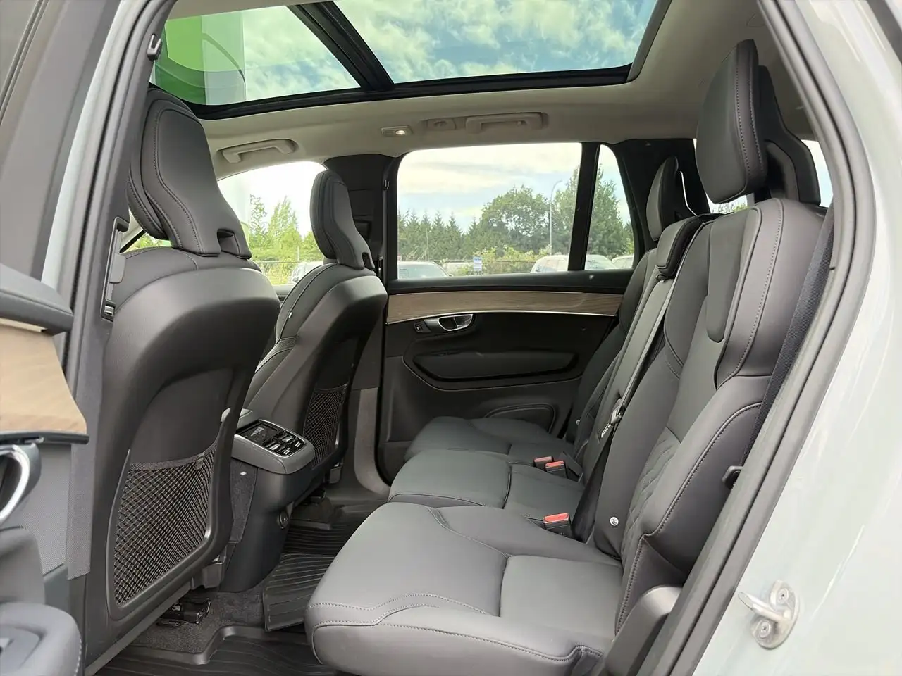 Volvo XC90 photo Volvo XC90