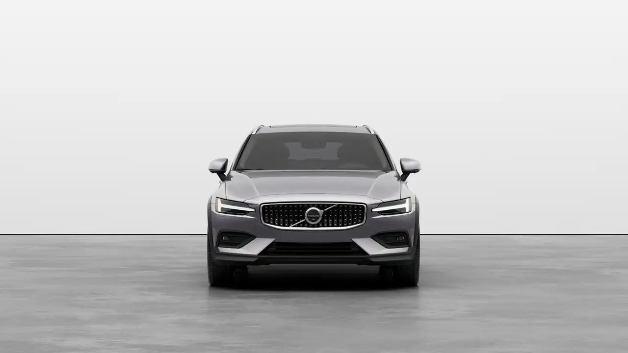 Volvo V60 Cross Country снимка Volvo V60 Cross Country