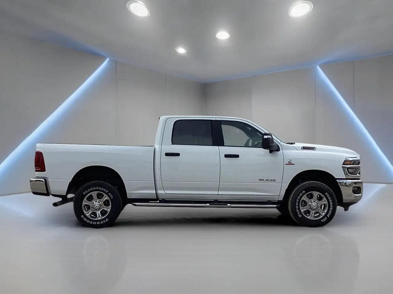 RAM 2500 снимка RAM 2500