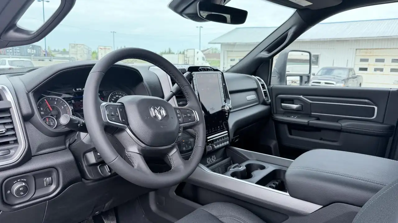 RAM 2500 снимка RAM 2500