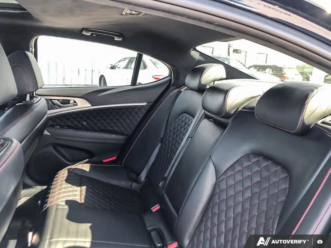 Genesis G70 fotografie Genesis G70