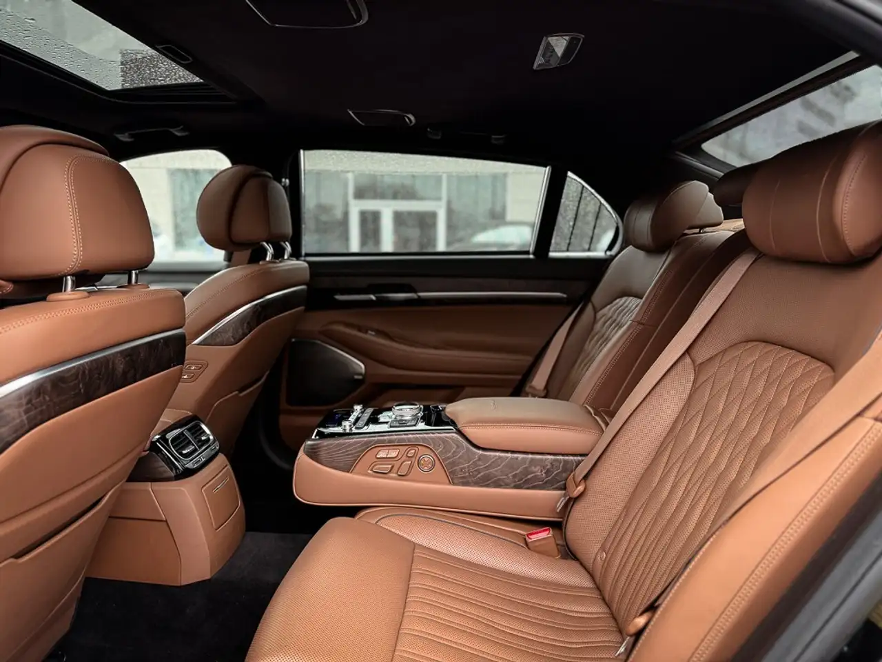 Genesis G90 снимка Genesis G90