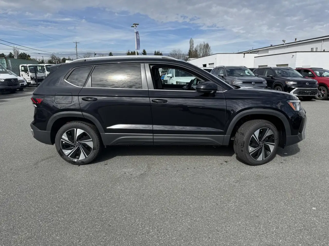 Volkswagen Taos снимка Volkswagen Taos