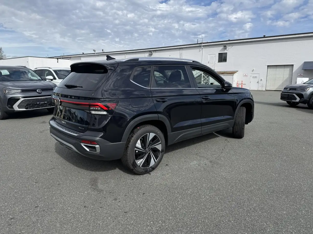 Volkswagen Taos снимка Volkswagen Taos