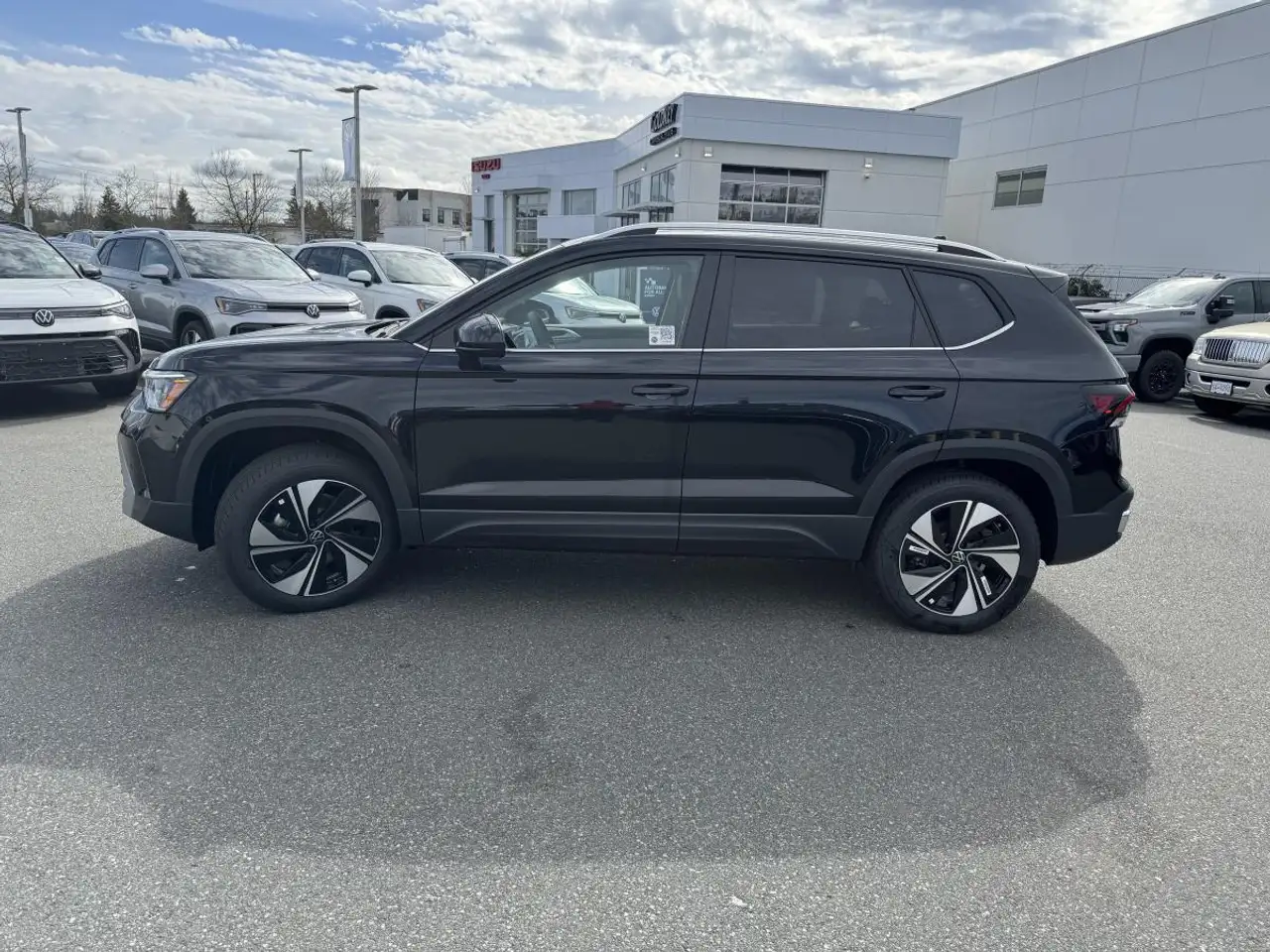 Volkswagen Taos снимка Volkswagen Taos