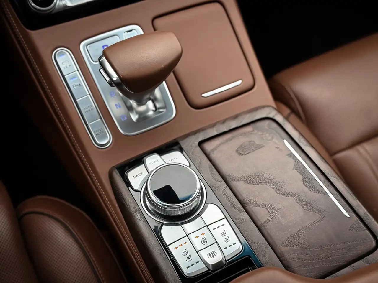 Genesis G90 снимка Genesis G90