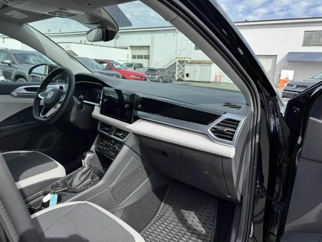 Volkswagen Taos снимка Volkswagen Taos