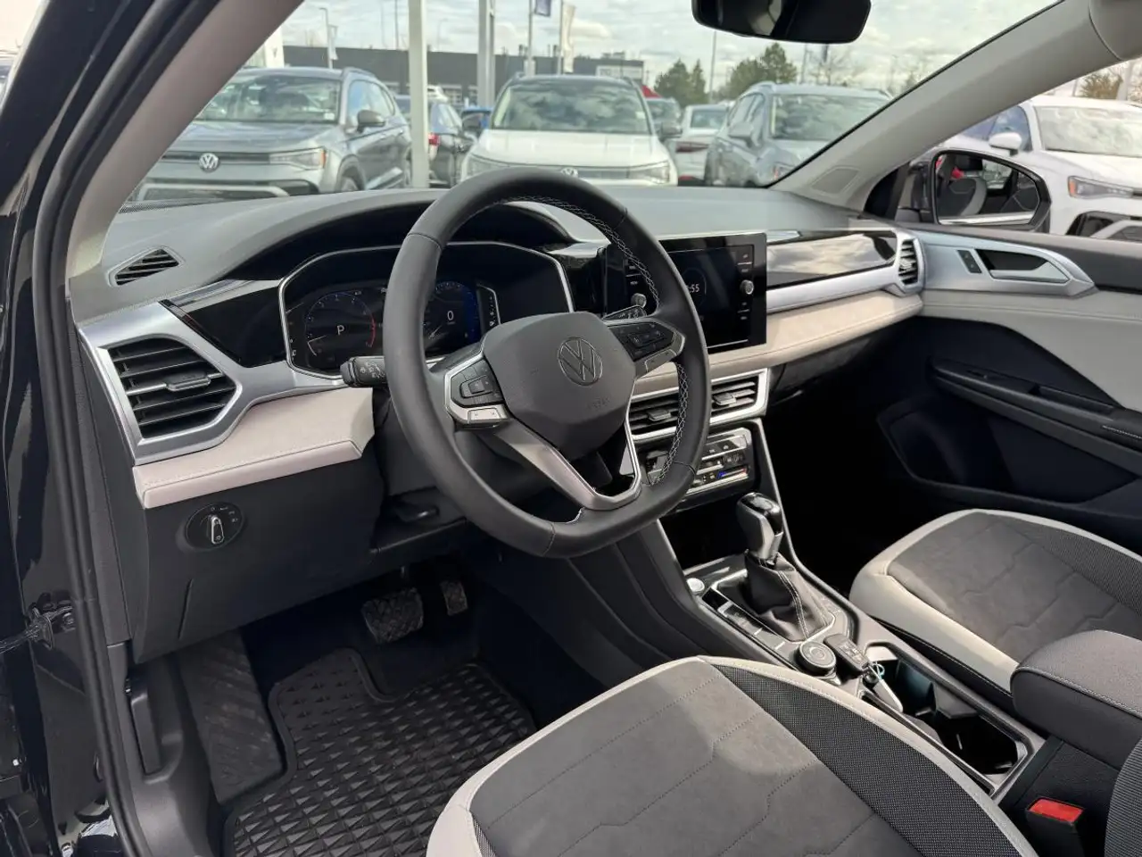 Volkswagen Taos снимка Volkswagen Taos