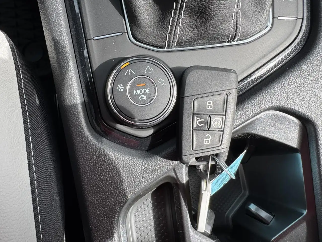 Volkswagen Taos снимка Volkswagen Taos