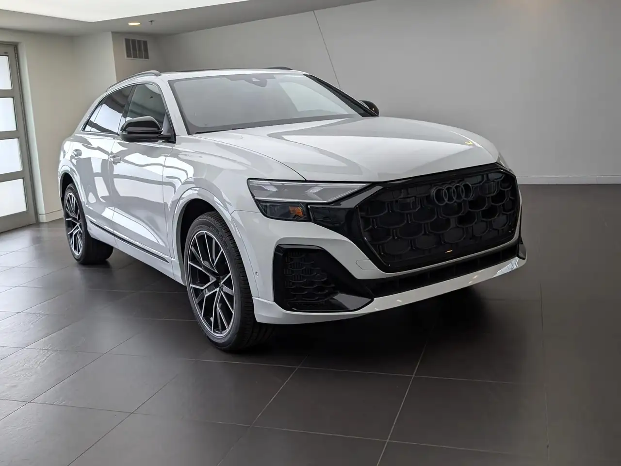 2025 Audi Q8