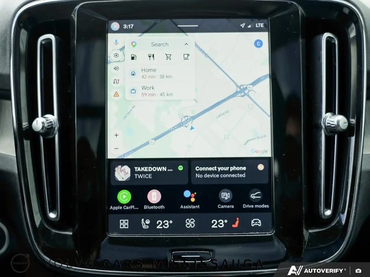 Volvo XC40 снимка Volvo XC40