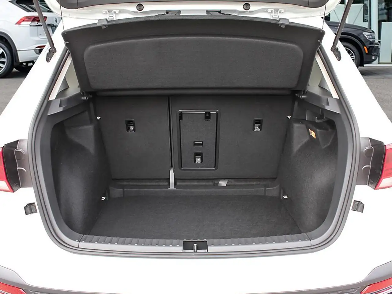Volkswagen Taos снимка Volkswagen Taos