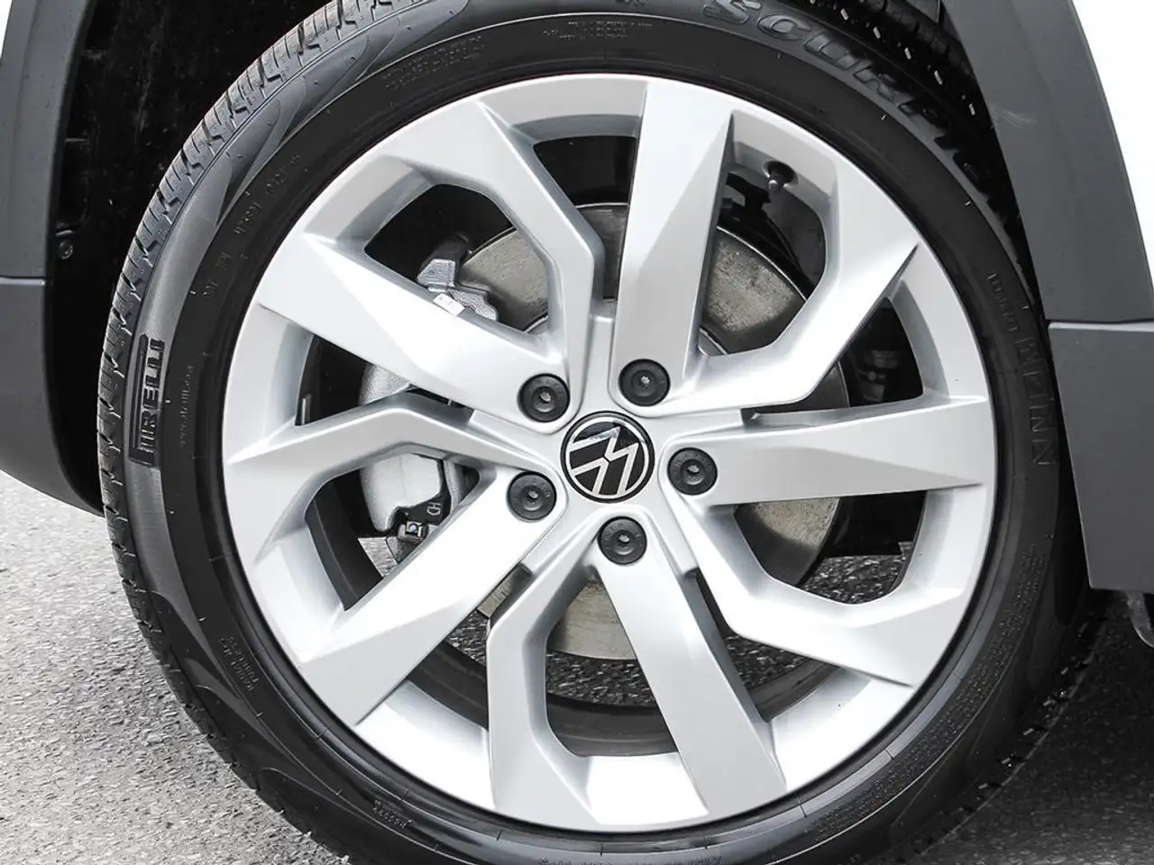 Volkswagen Taos снимка Volkswagen Taos