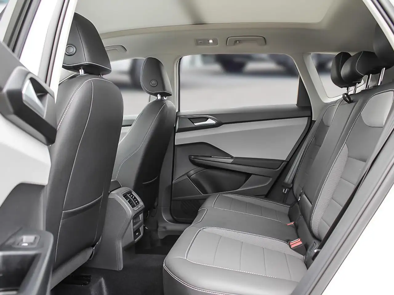 Volkswagen Taos снимка Volkswagen Taos
