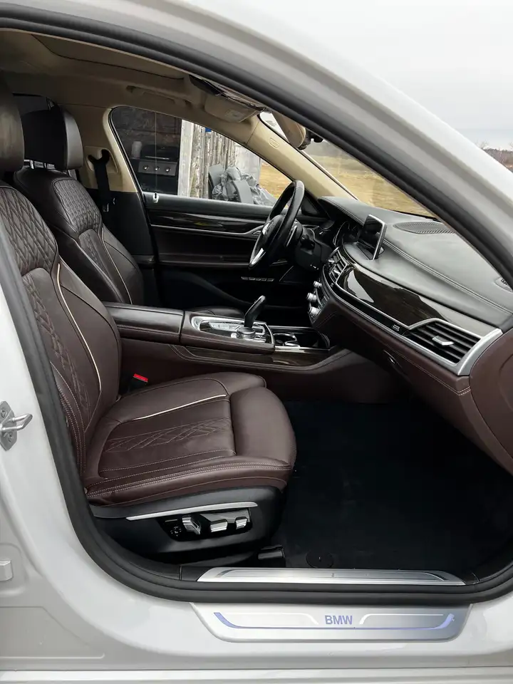 BMW 7 Series fotografie BMW 7 Series