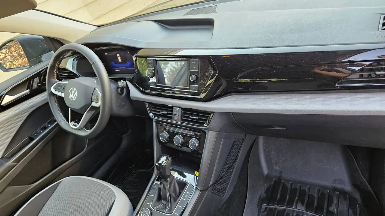 Volkswagen Taos снимка Volkswagen Taos