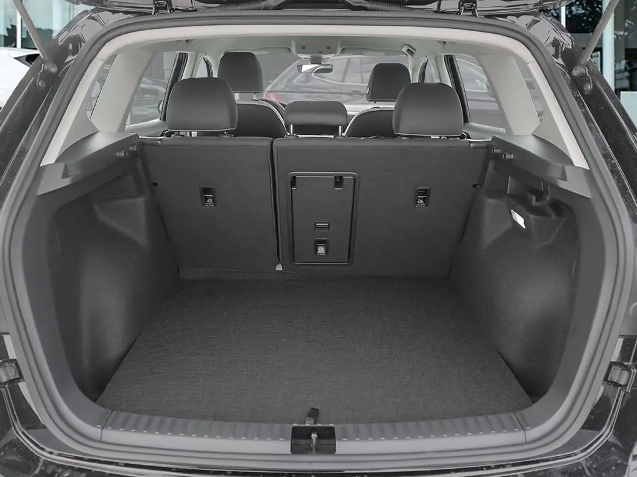 Volkswagen Taos photo Volkswagen Taos