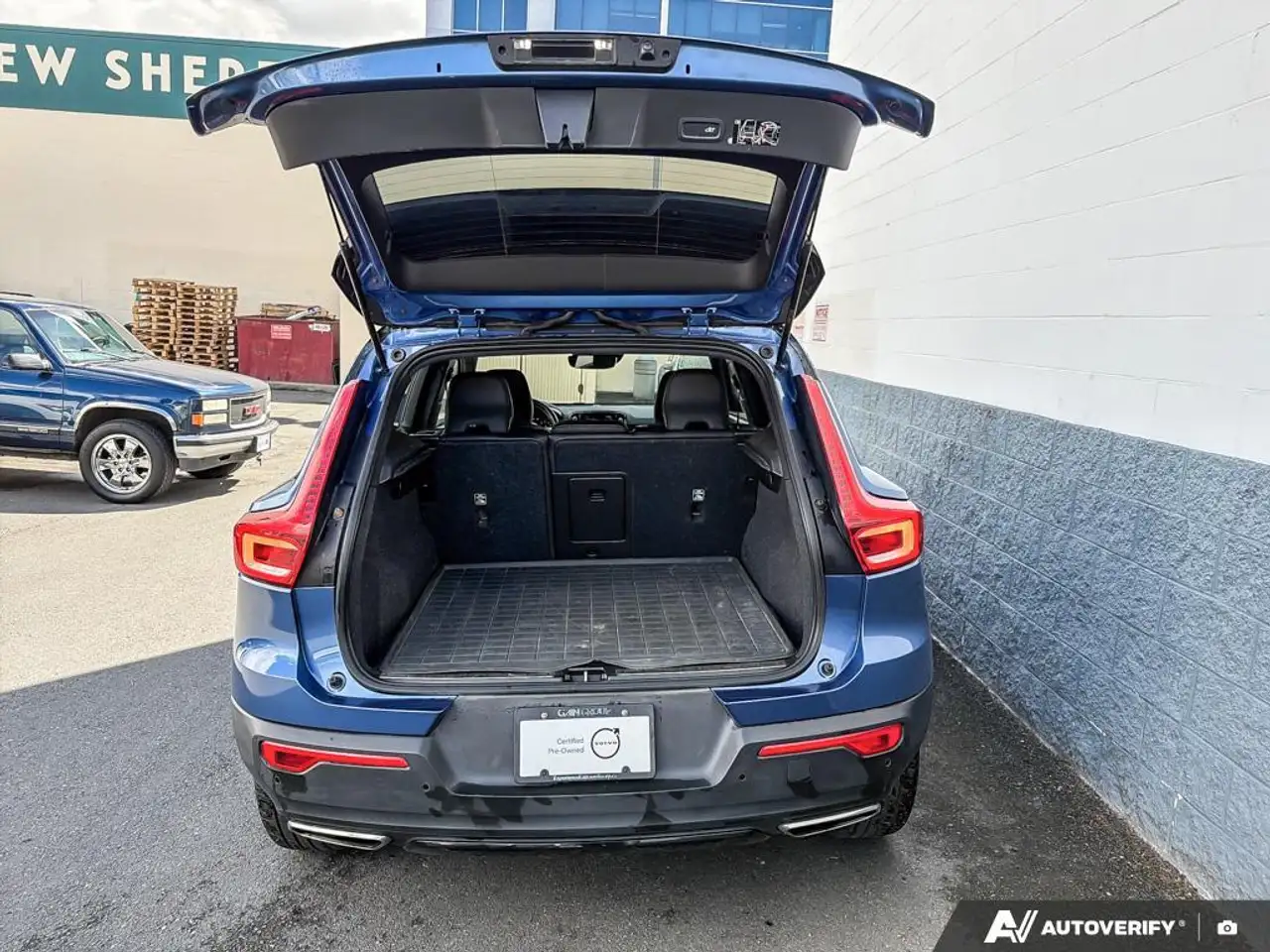 Volvo XC40 photo Volvo XC40