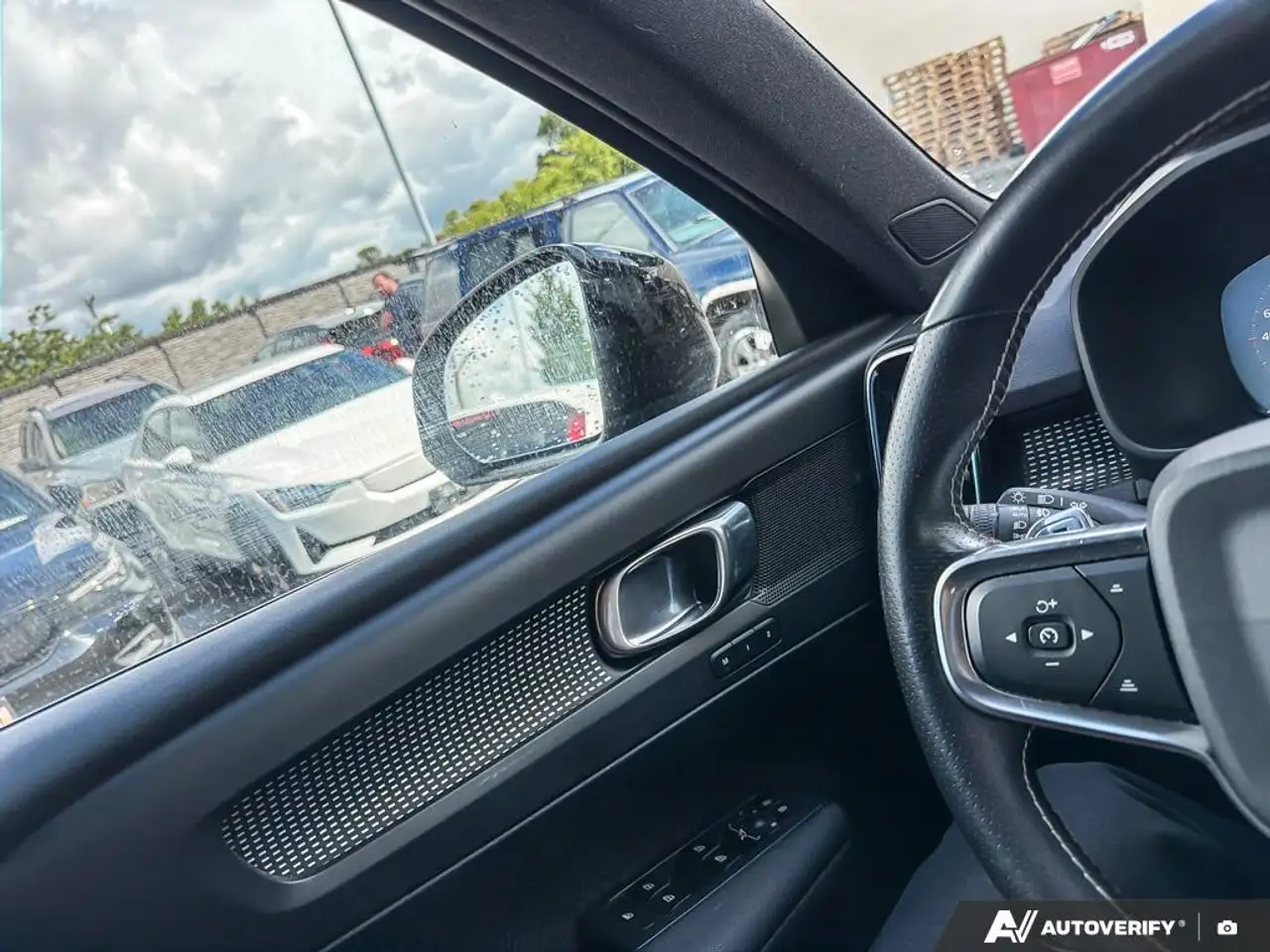 Volvo XC40 photo Volvo XC40