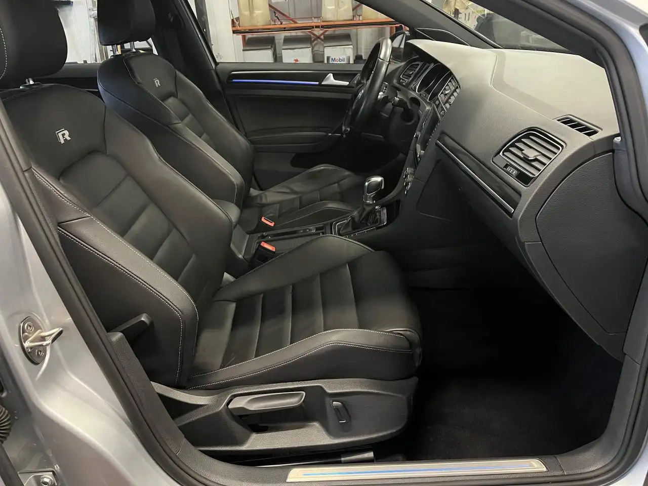 2016 Volkswagen Golf R