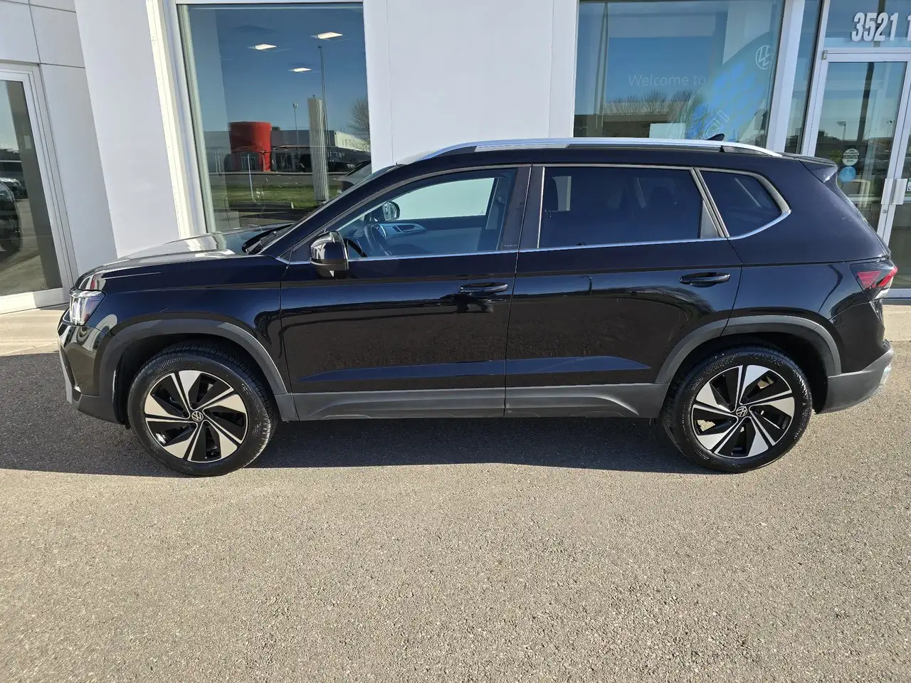 Volkswagen Taos снимка Volkswagen Taos