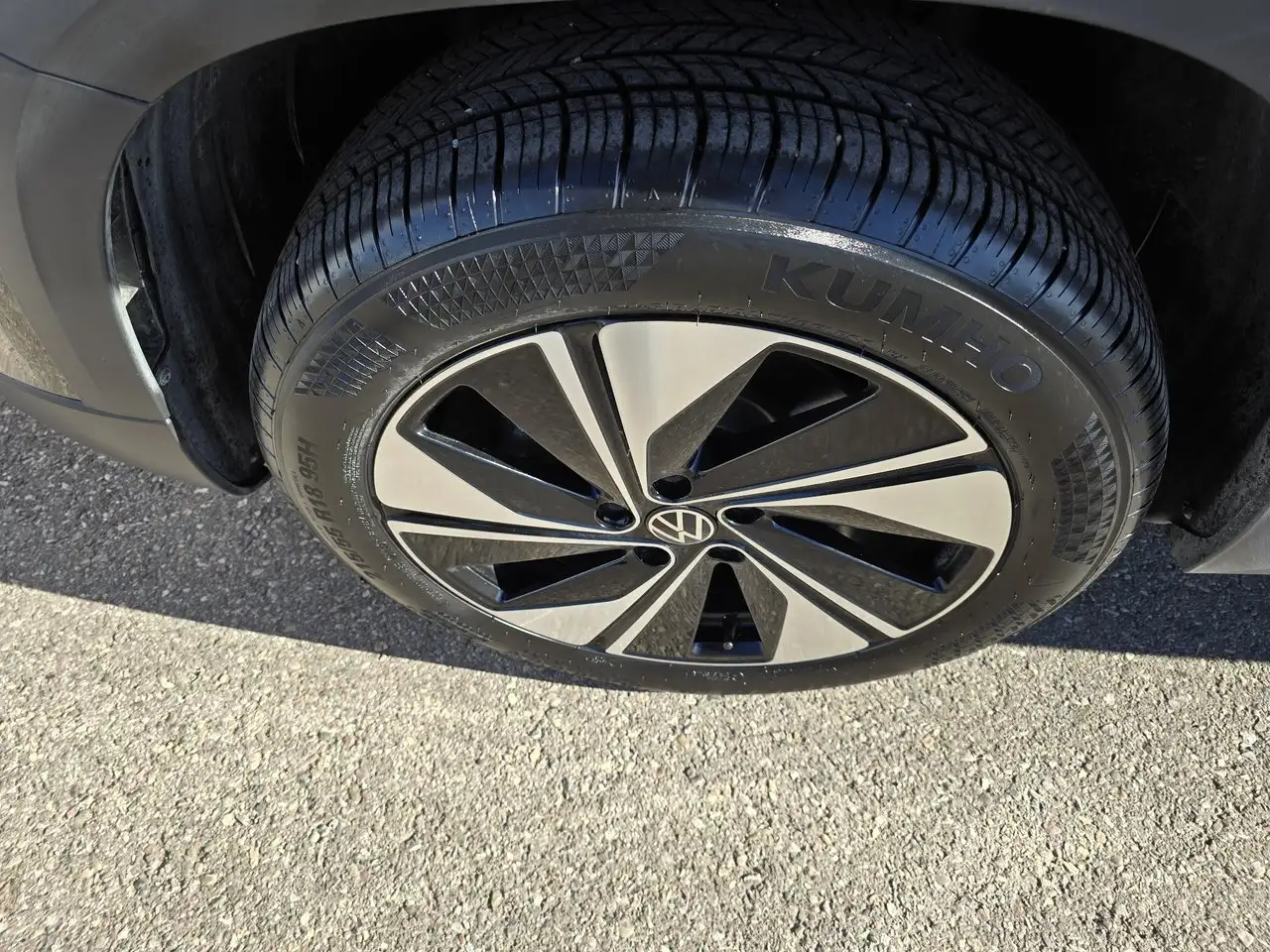 Volkswagen Taos снимка Volkswagen Taos