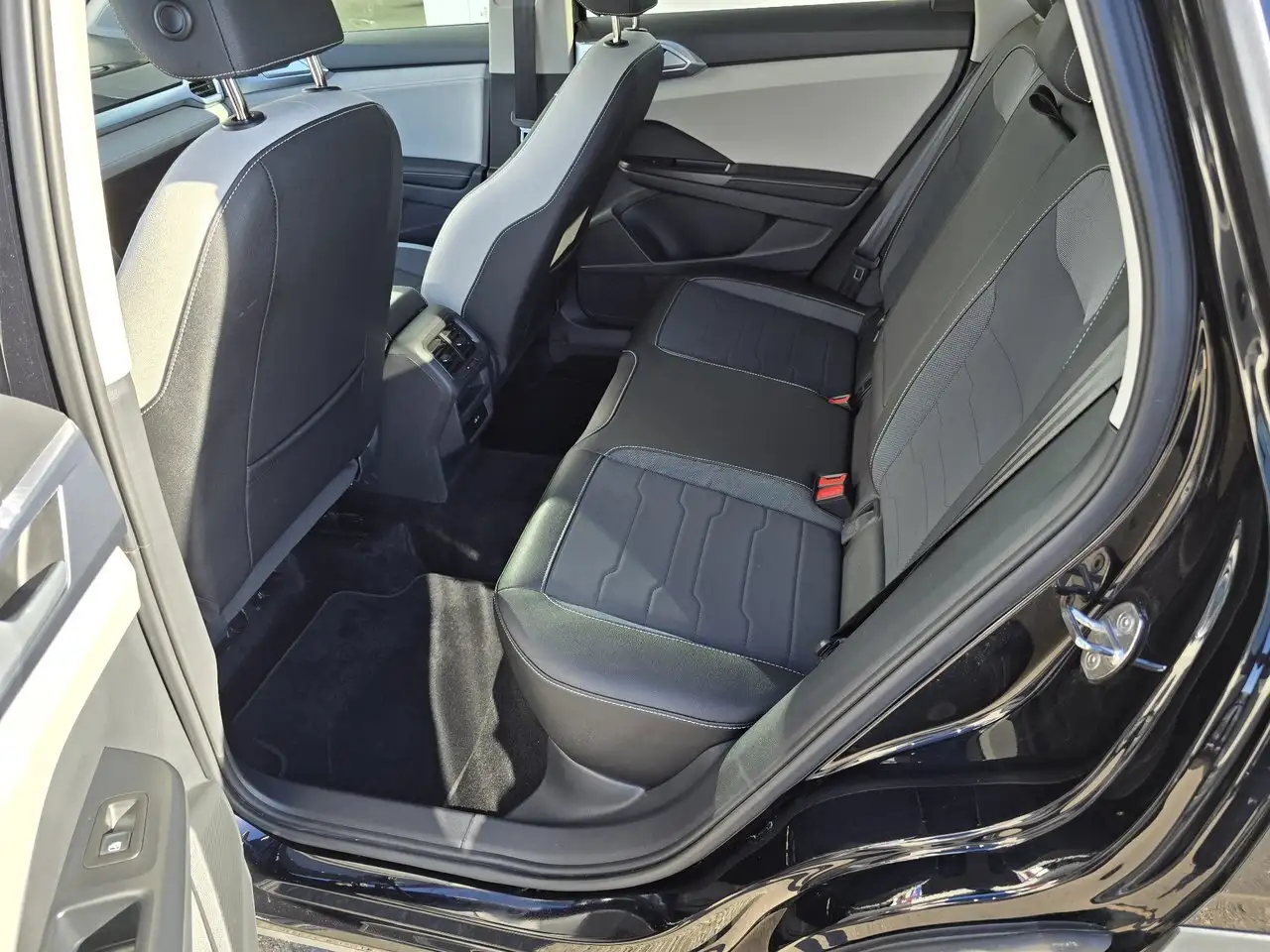 Volkswagen Taos снимка Volkswagen Taos