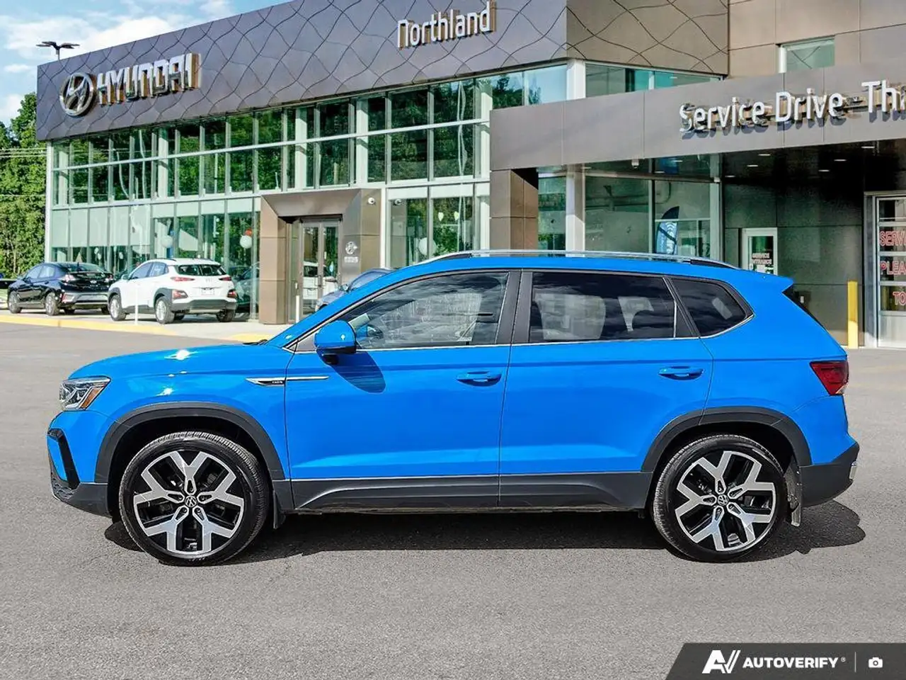 Volkswagen Taos снимка Volkswagen Taos