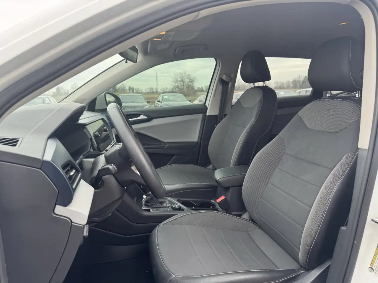 Volkswagen Taos снимка Volkswagen Taos