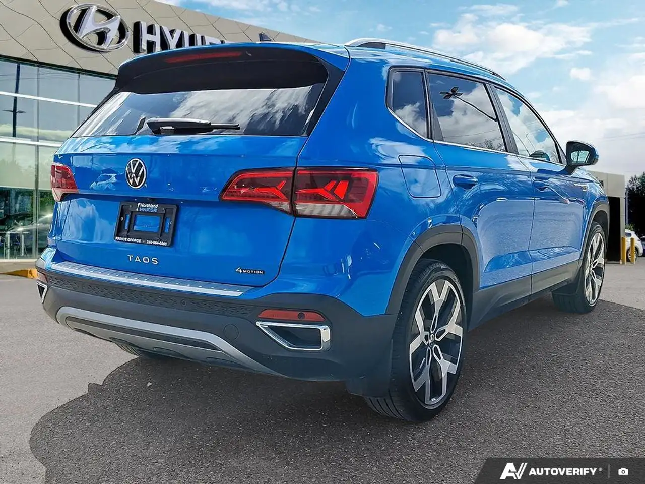 Volkswagen Taos снимка Volkswagen Taos
