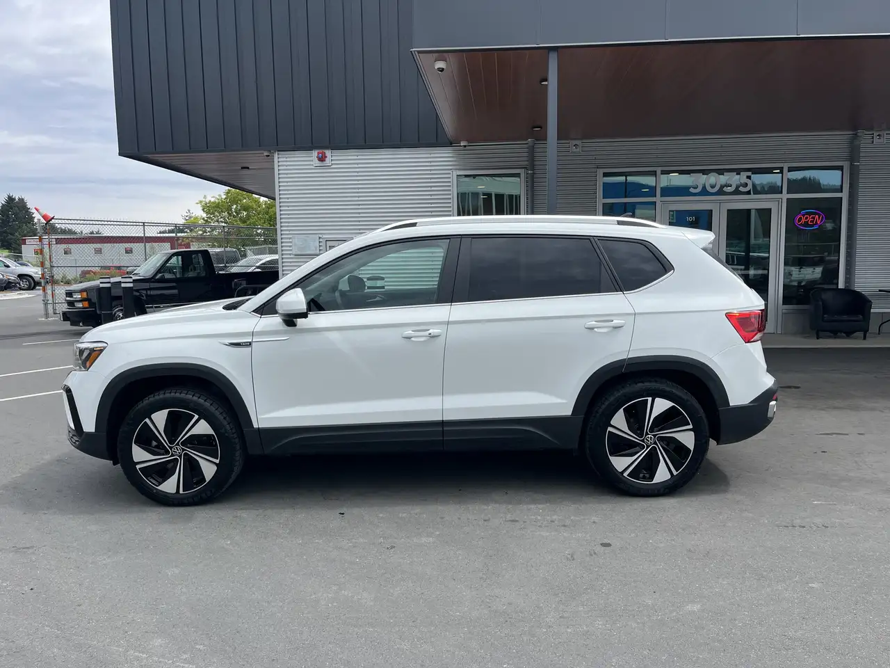 Volkswagen Taos снимка Volkswagen Taos