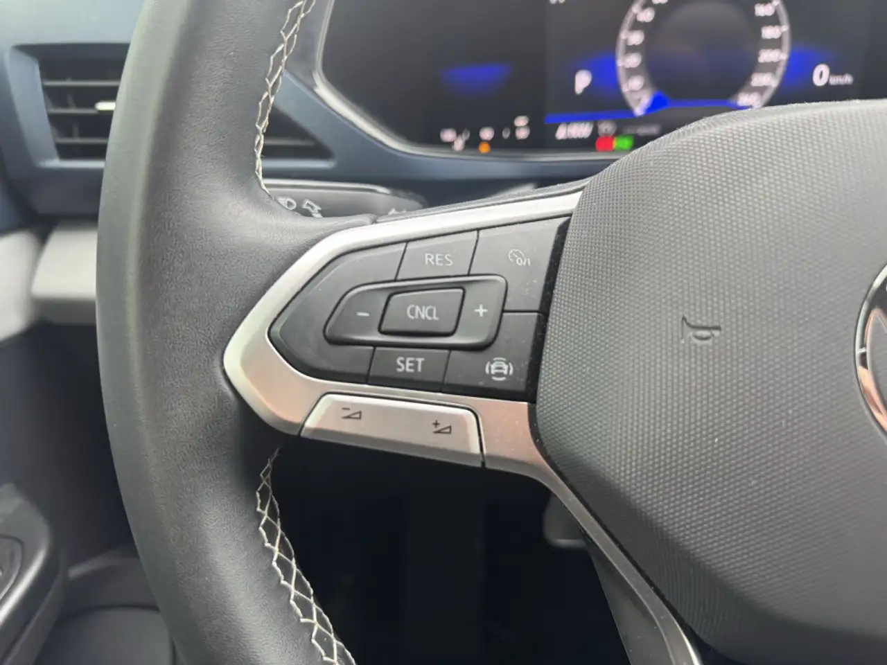 Volkswagen Taos снимка Volkswagen Taos