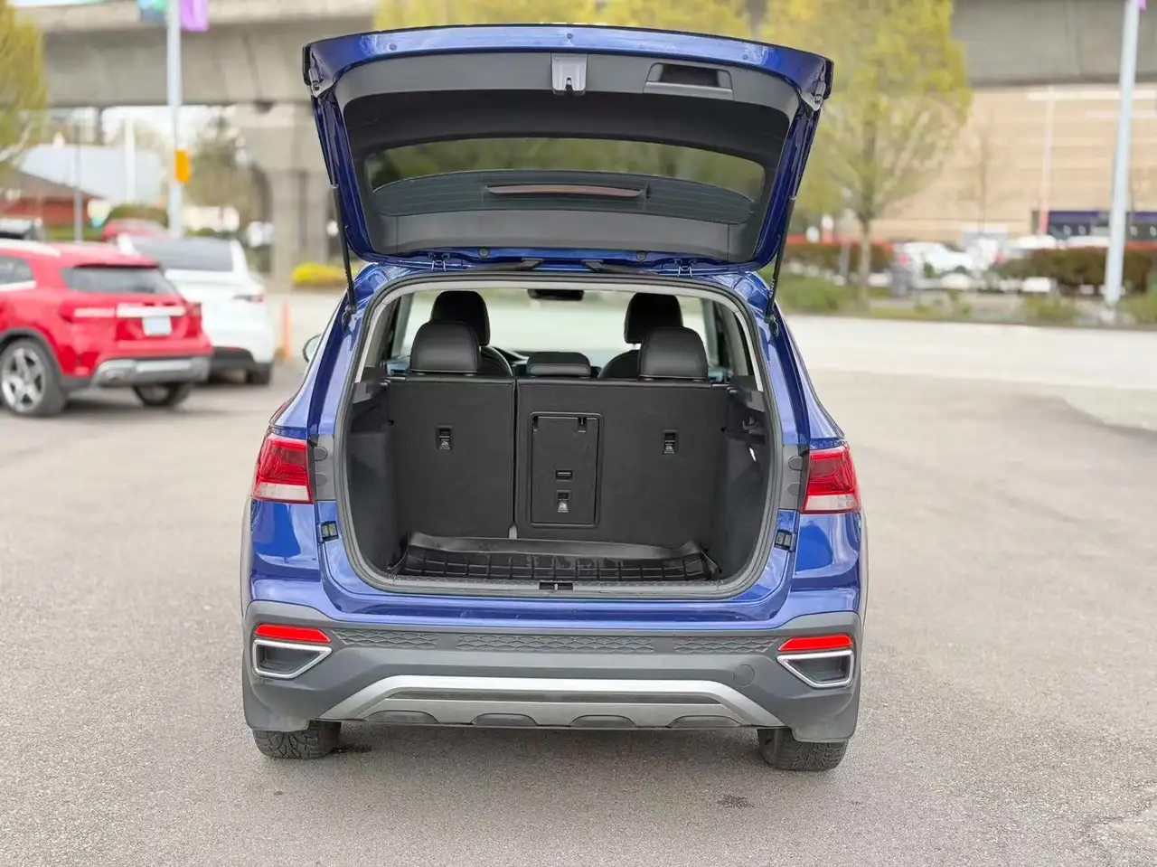 Volkswagen Taos снимка Volkswagen Taos